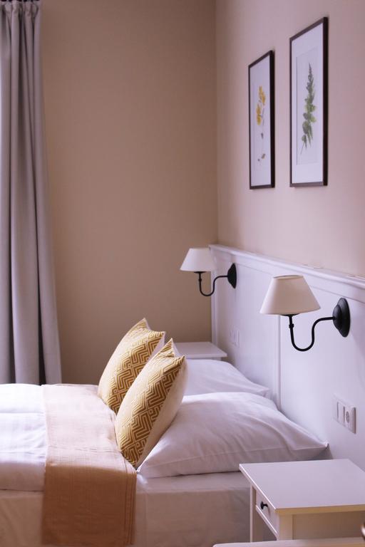 Erhardt Superior Rooms Σόπρον Εξωτερικό φωτογραφία